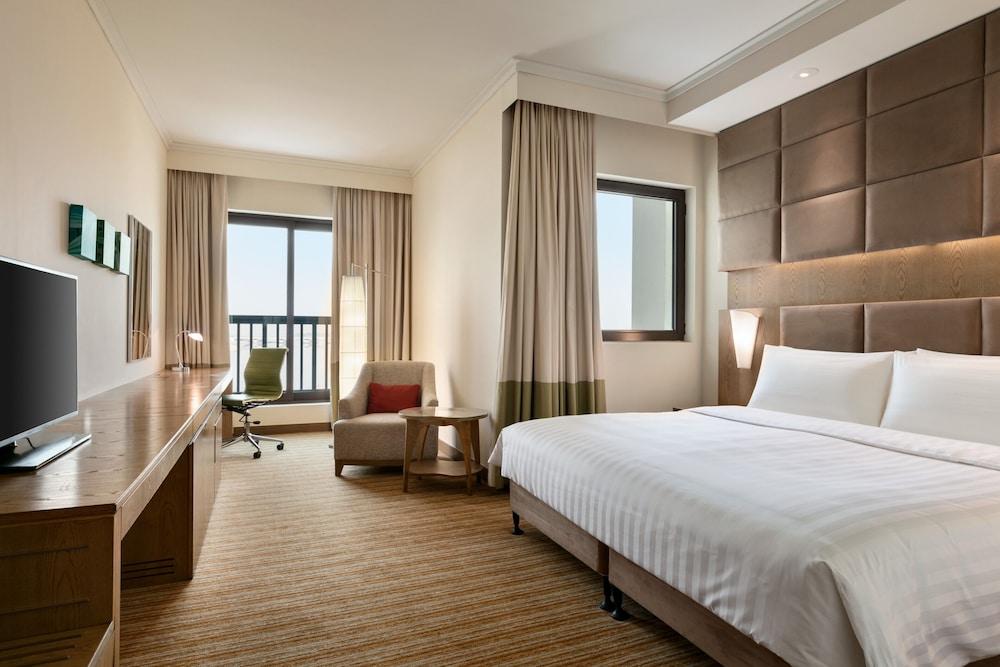 Traders Hotel, 4* Abu Dhabi