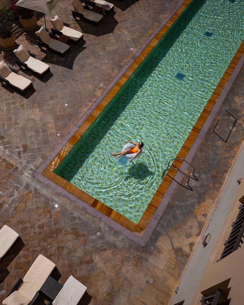 Hotel Traders Hotel, 4*