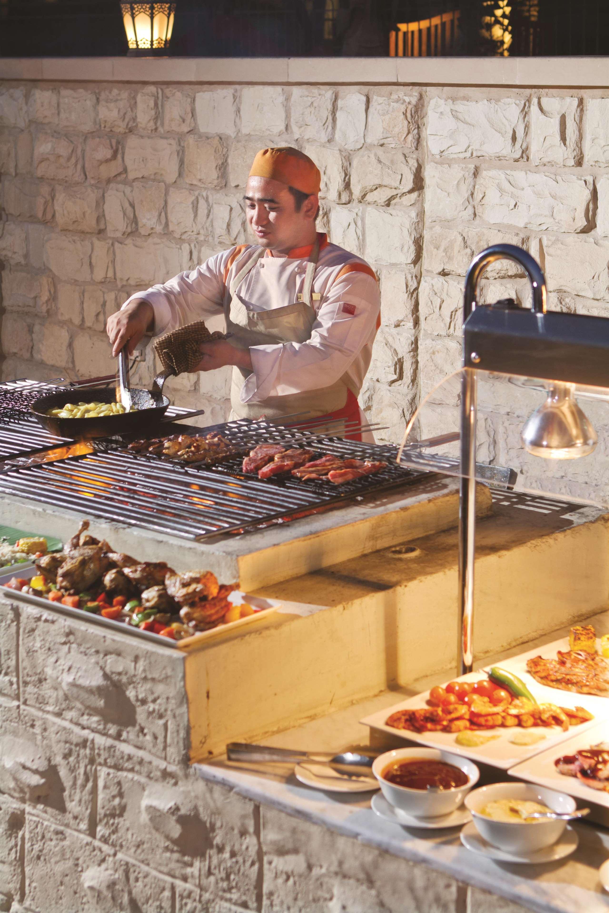 Traders Hotel, 4* Abu Dhabi