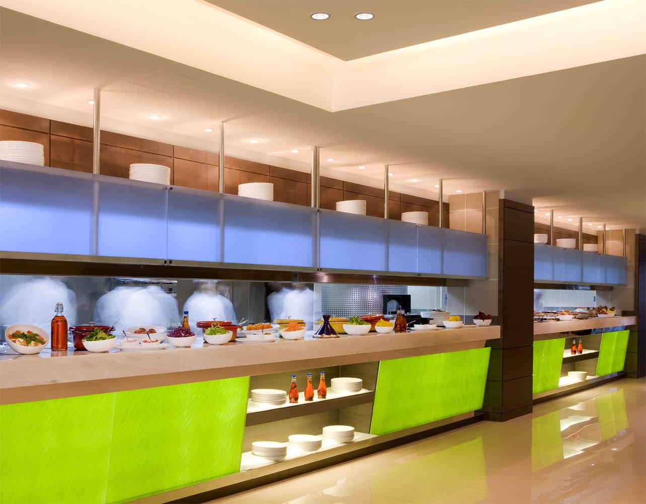 Traders Hotel, Abu Dhabi
