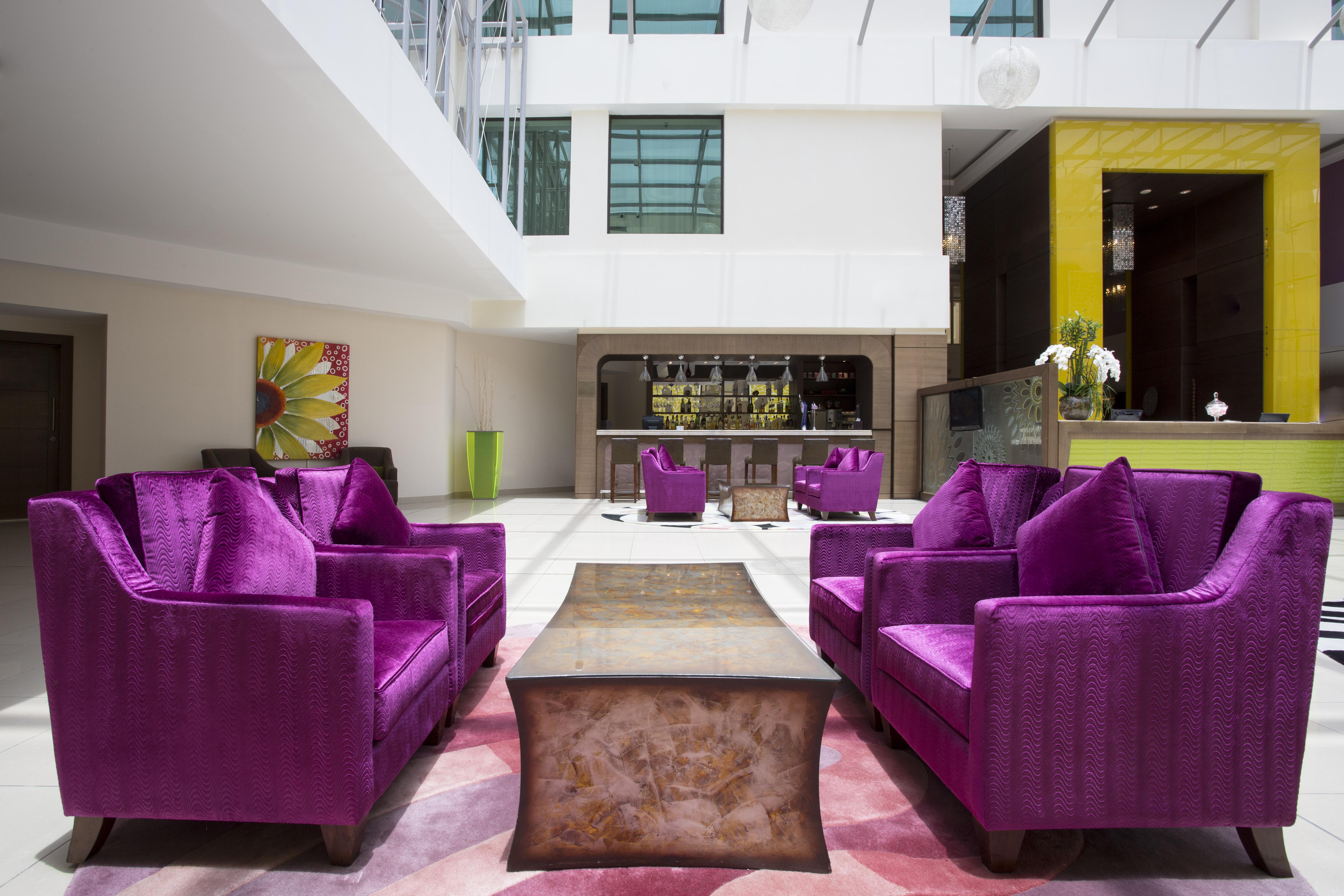 Hotel Traders Hotel,
