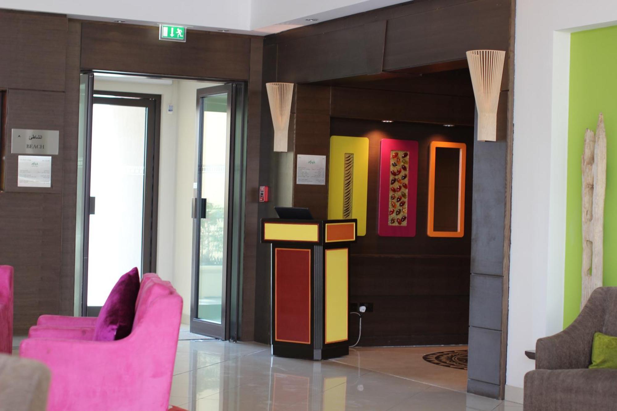 Hotel Traders Hotel,