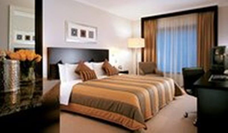 Hotel Traders Hotel, 4*