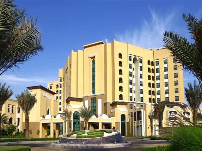 Hotel Traders Hotel,